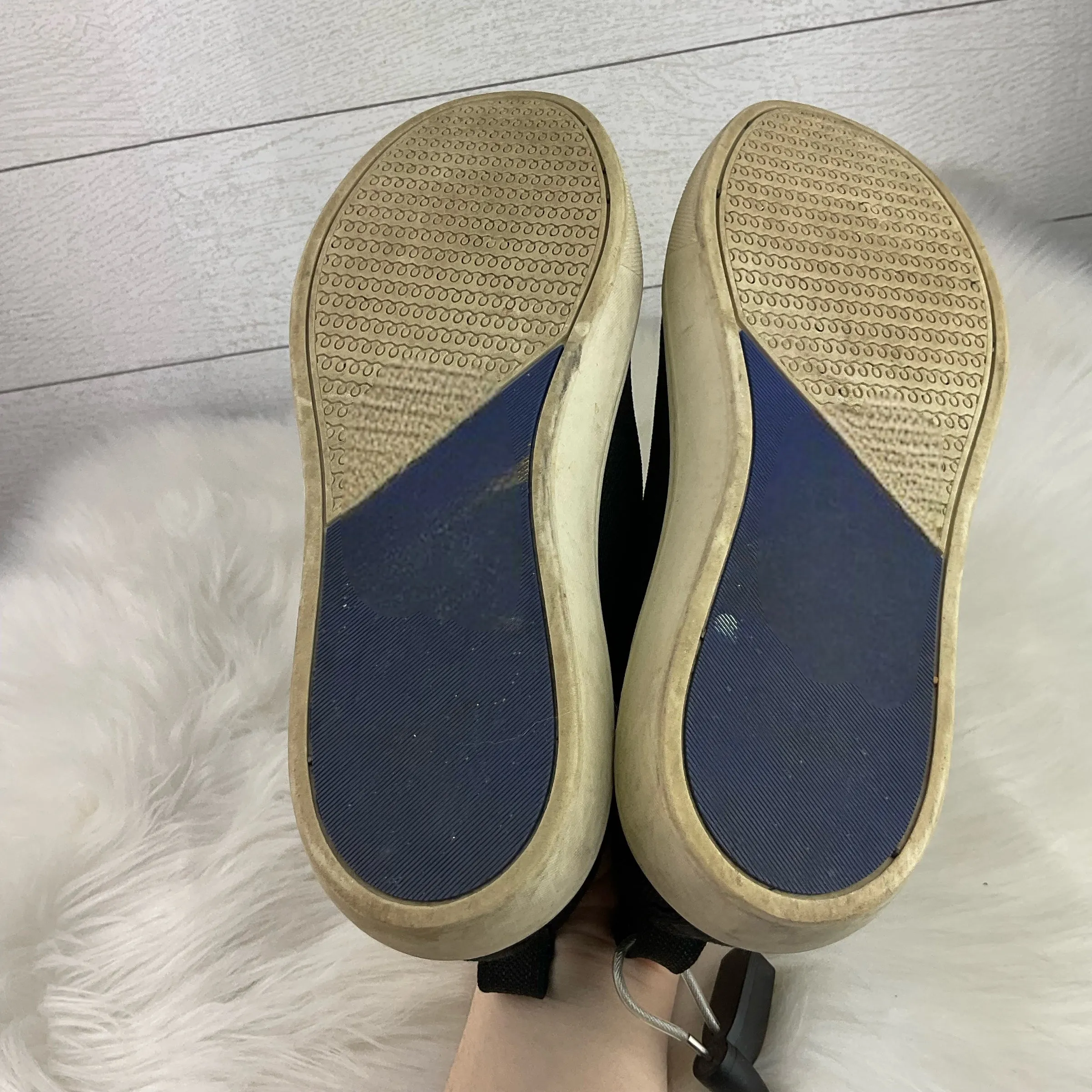 Black Shoes Sneakers Rothys, Size 8