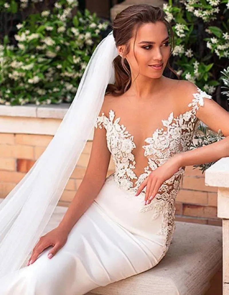 Boho Mermaid Wedding Dress Satin Cap Sleeve Vestido De Noiva Lace Bohemian Bride Dresses With Romantic Buttons
