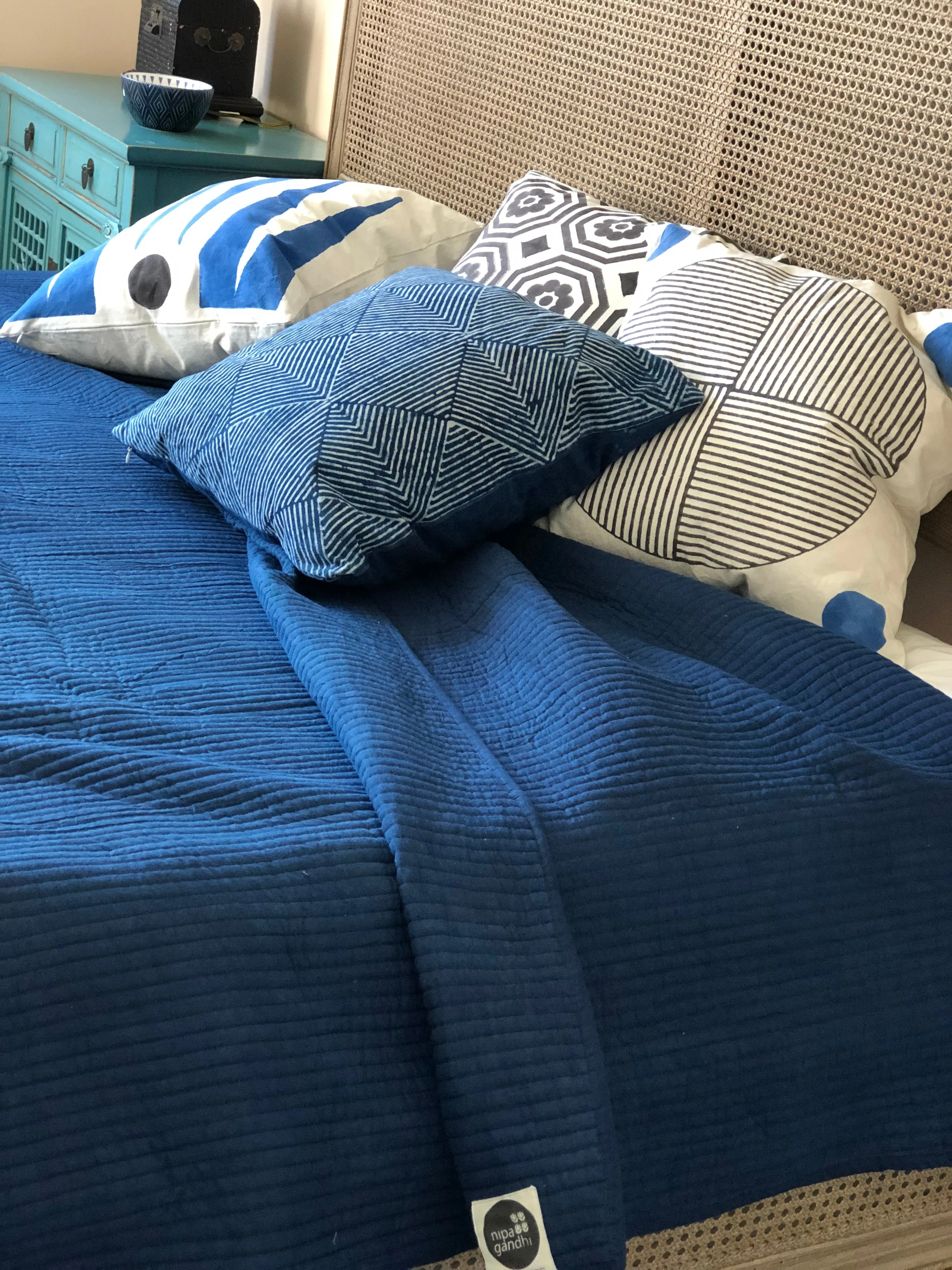 Plain lines Indigo
