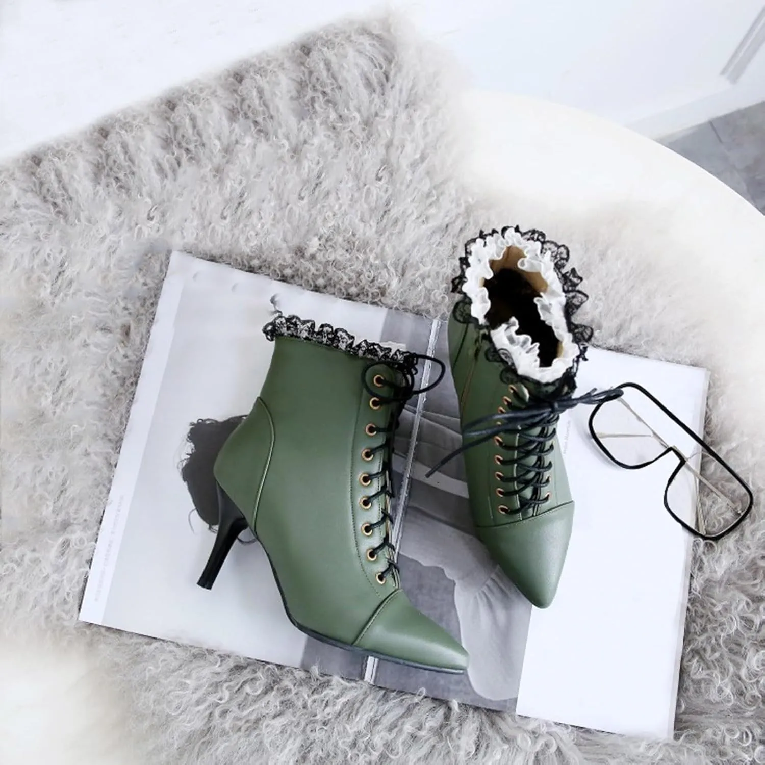Winter Boots For Women Retro Vintage Lace-Up Thigh High Boots Suede Low Chunky Heels Knee High Long Boots